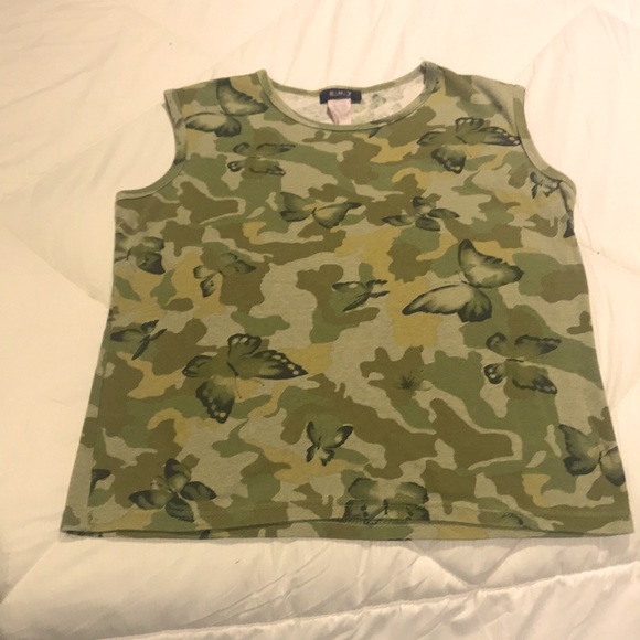 E💗N💗T entrancy vintage retro 90’s fun summer camo butterfly tank top! - Picture 1 of 10